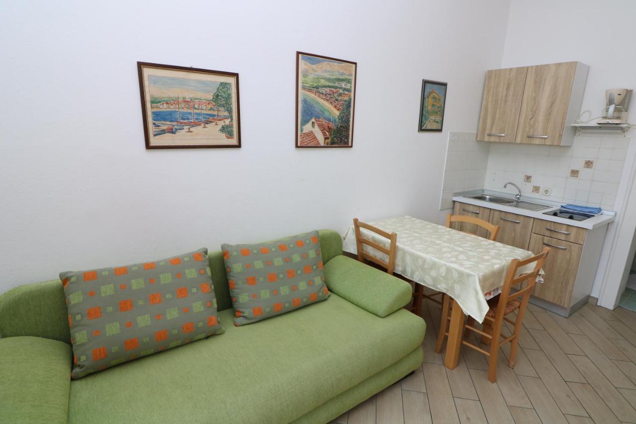 Studio Apartments Cavrak With Terrace Baška Exterior foto