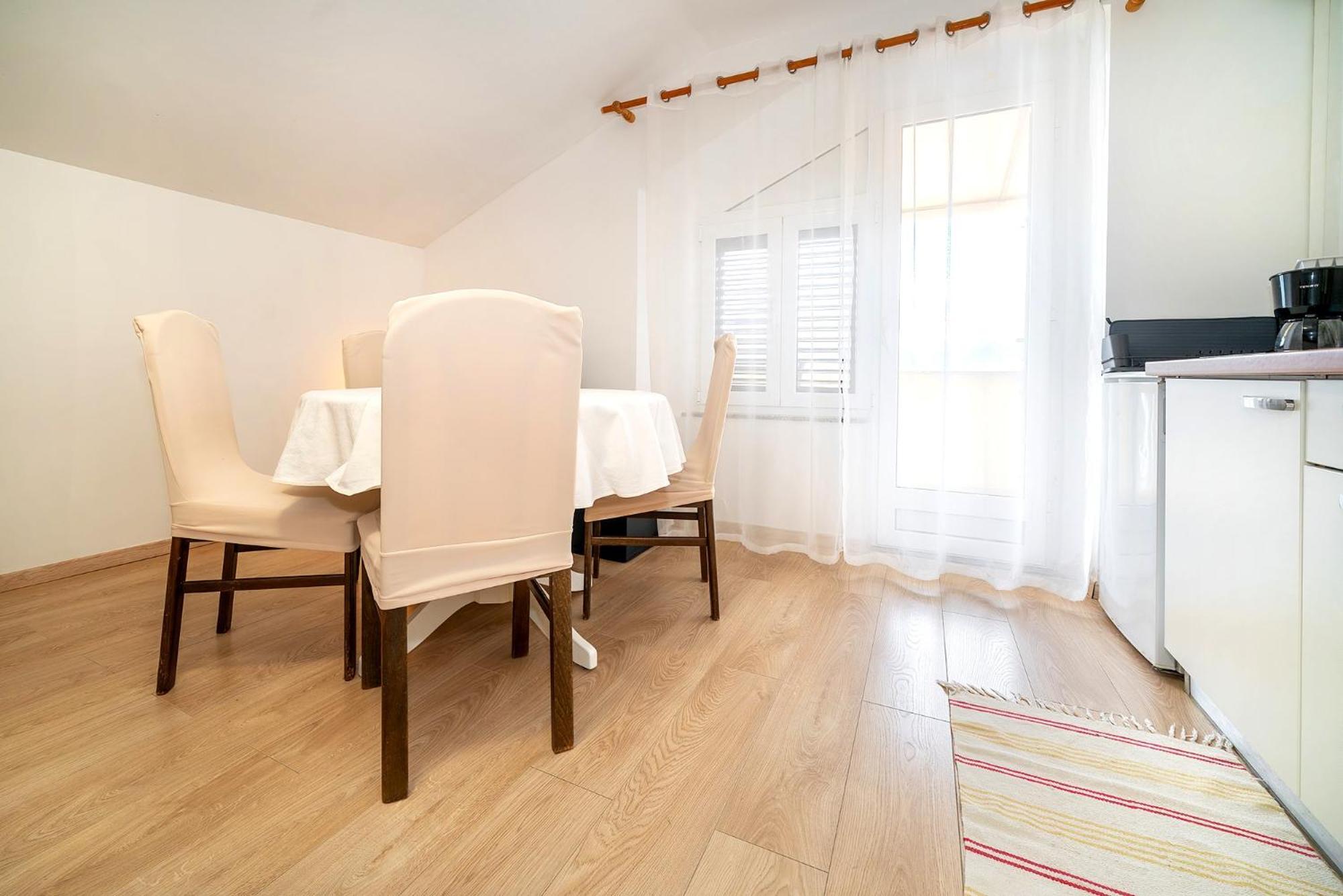 Studio Apartments Cavrak With Terrace Baška Exterior foto
